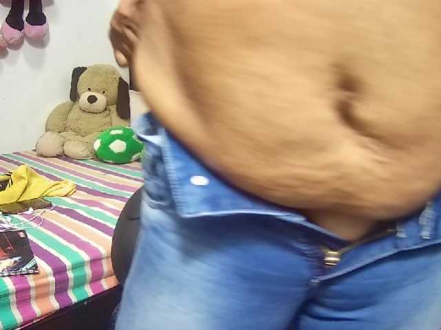 Live sex webcam photo for sarah-hot #241199983