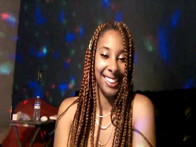 Live sex webcam photo for sweetieslayz #257989609