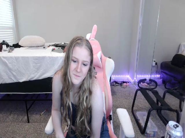 Live sex webcam photo for Bunnydathug #256353127