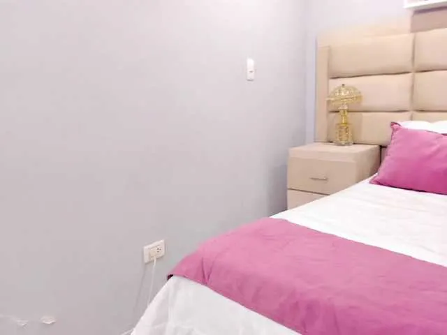 Live sex webcam photo for ZulaySwigny #245391194