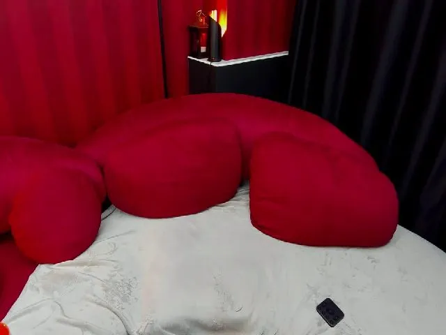 Live sex webcam photo for BestCamGirll #257004007