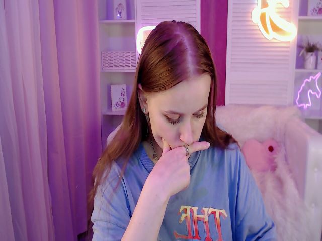 Live sex webcam photo for LynneDawson #264586352