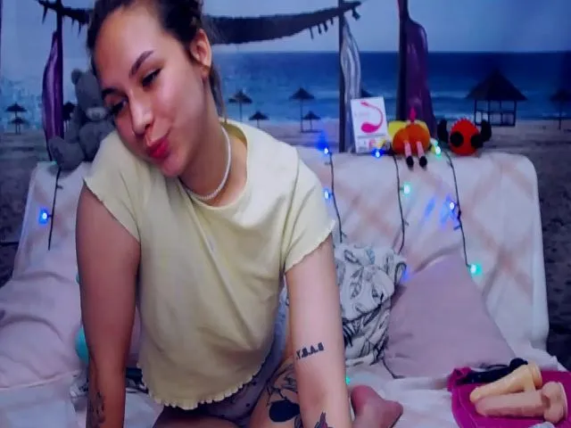 Live sex webcam photo for AlisMonrov18 #260521599