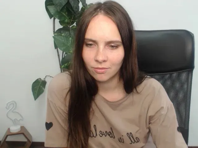 Live sex webcam photo for KendraLei #260599282