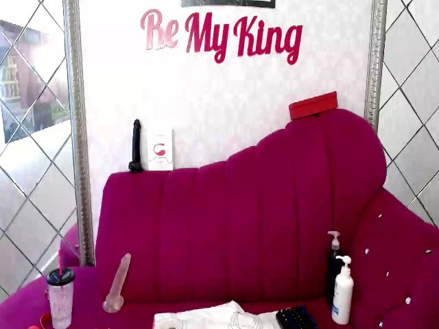 Live sex webcam photo for YourNaughtyBB #253095500