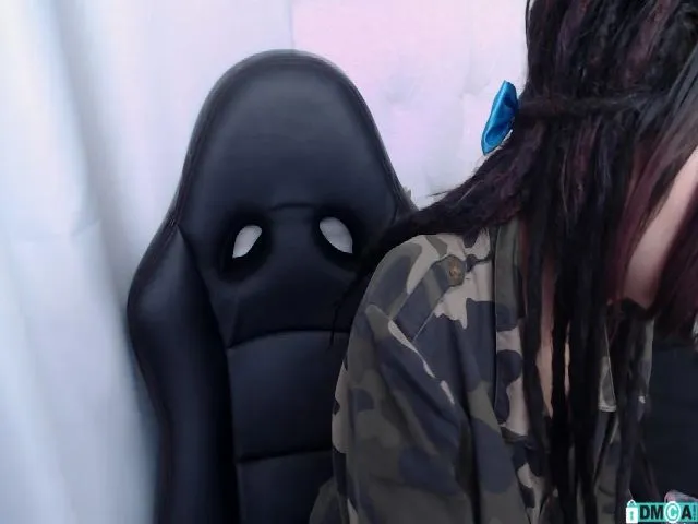 Live sex webcam photo for tiny_cherry #260512607
