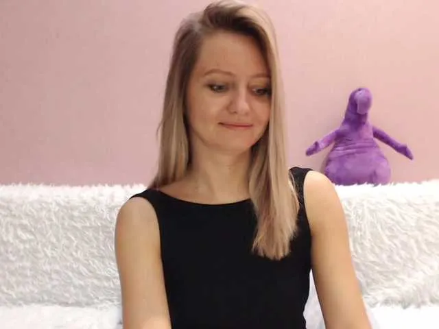 Live sex webcam photo for Gamora- #241290267