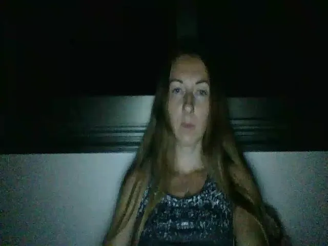 Live sex webcam photo for CheelyWilly #257824207