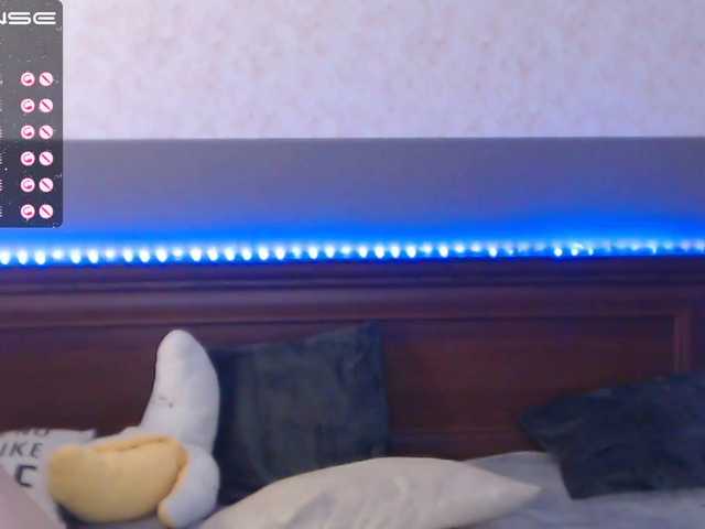 Live sex webcam photo for HollyMays #240997834