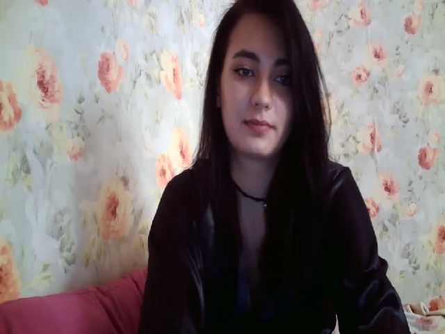 Live sex webcam photo for lolly_hollyy #257527448
