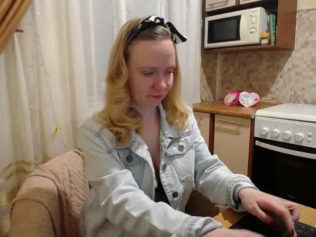 Live sex webcam photo for Fortuna3106 #241319302