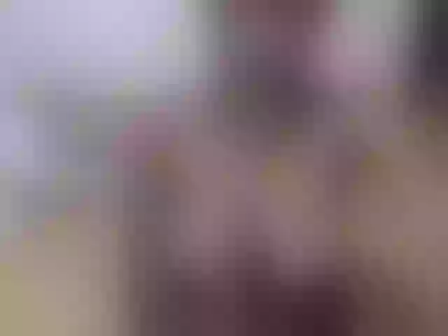 Live sex webcam photo for AndreaTuve #241312755