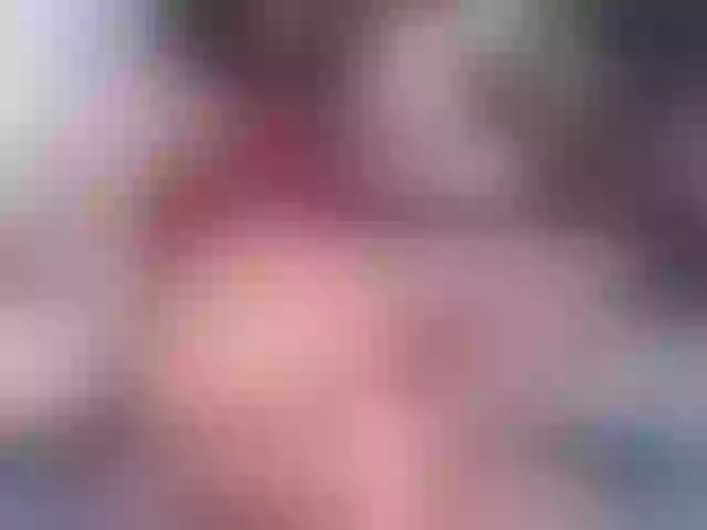 Live sex webcam photo for Mia-4u #259623869