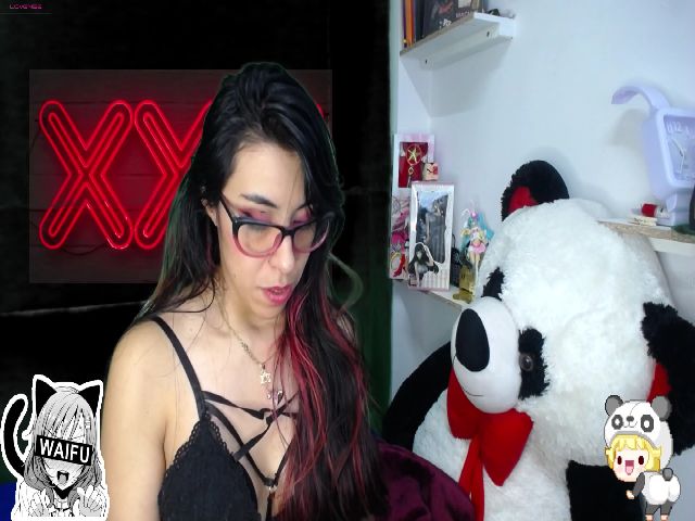 Live sex webcam photo for Sky_girl1 #253098226