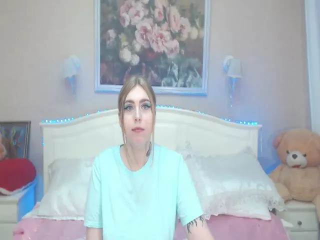 Live sex webcam photo for AmaliaDiva #254986552