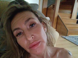 Live sex webcam photo for Alisaa305 #240795450