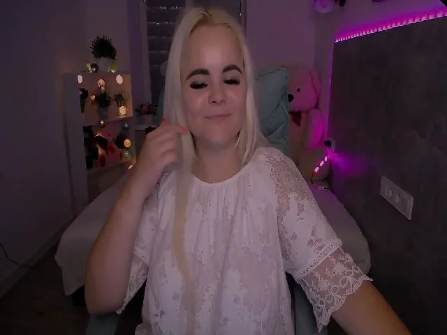 Live sex webcam photo for Jenni__fer #261755067