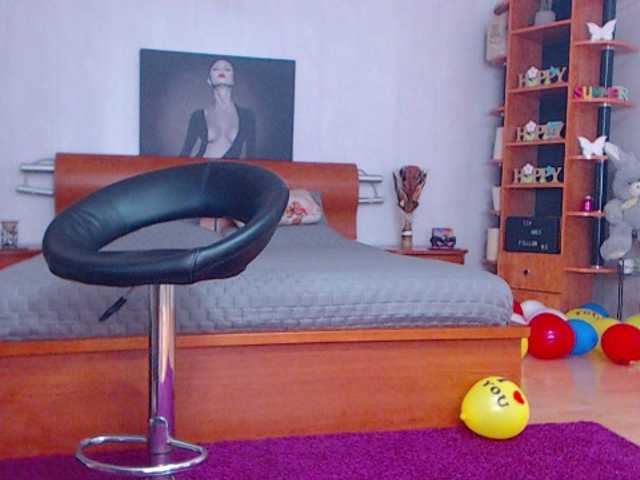 Live sex webcam photo for Petrra #241142026