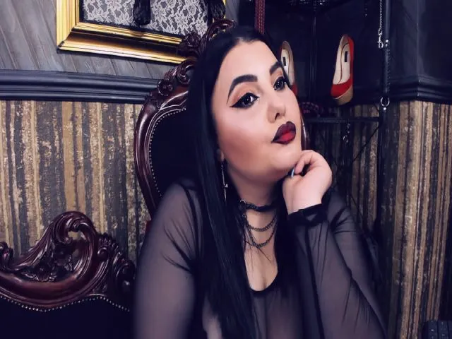 Live sex webcam photo for MelissaGlow #261479767