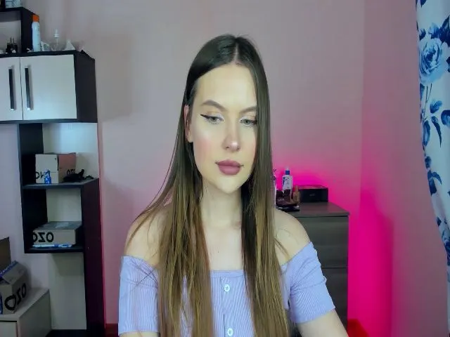 Live sex webcam photo for Daisymarly #256057146