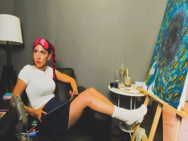 Live sex webcam photo for KayCorleone #262855724