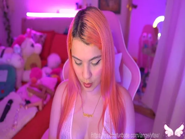 Live sex webcam photo for Angelytaxx #261013031