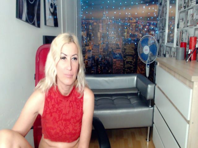 Live sex webcam photo for Lovely_della #253146143