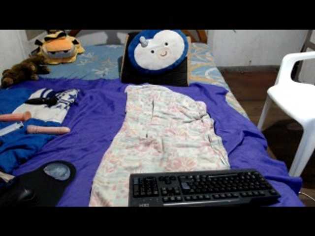 Live sex webcam photo for Lauramoon38 #242569153