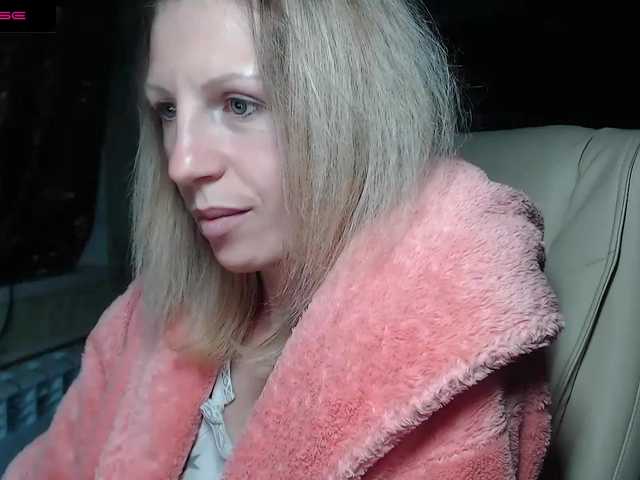 Live sex webcam photo for Brain5explo #243565497