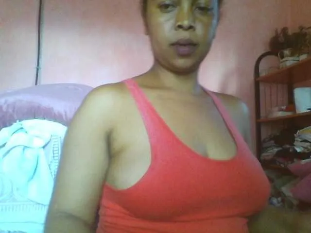 Live sex webcam photo for big-ass-sexy #250976046