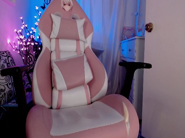 Live sex webcam photo for ANGELLICAQUEN #261737574