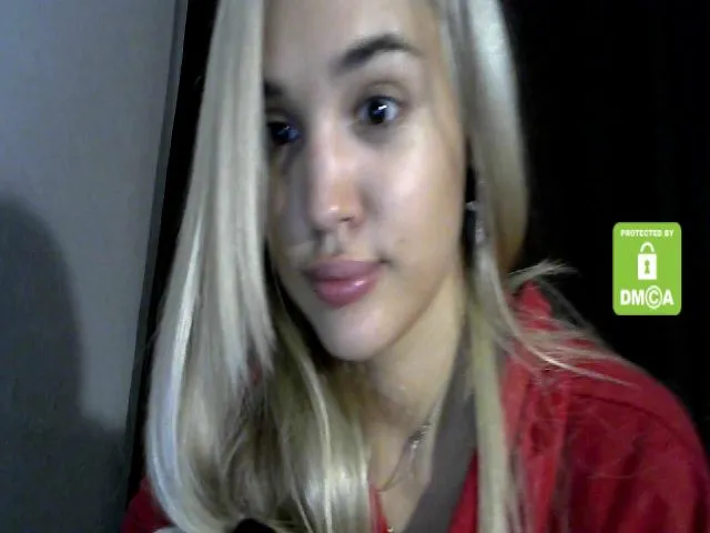 Live sex webcam photo for MyyDream #257102853