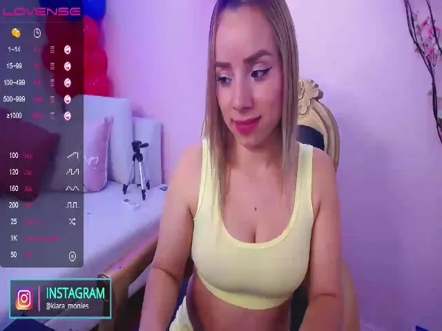 Live sex webcam photo for Kiaramoon #253461976