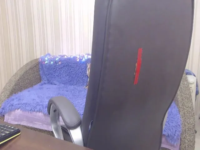 Live sex webcam photo for Olive_olive #256791035