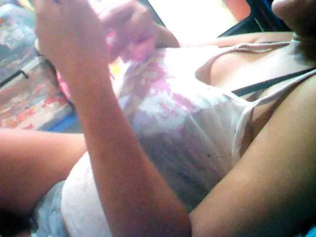 Live sex webcam photo for BarbieBigTits #241162046