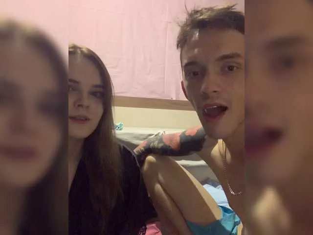 Live sex webcam photo for Sugarcrush17 #257703917