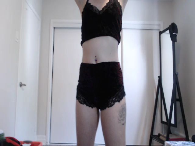 Live sex webcam photo for Cbearrrr #253175796