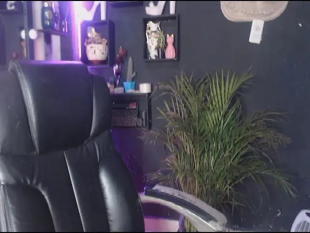 Live sex webcam photo for Strawxberrry #262442661