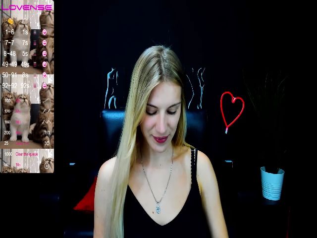 Live sex webcam photo for LiliManchest #263926967