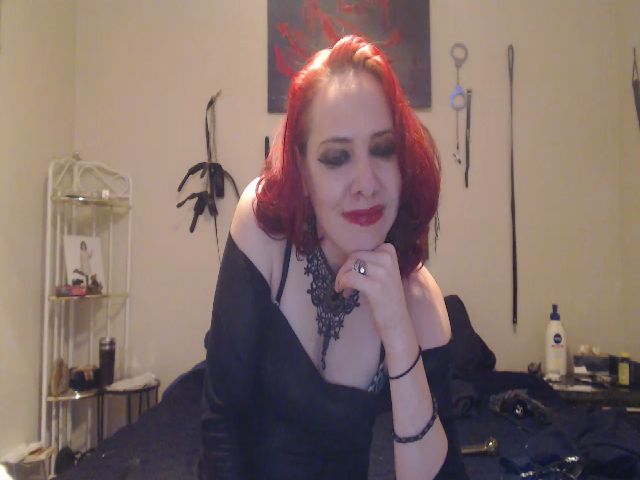 Live sex webcam photo for Misshavok1 #258460221