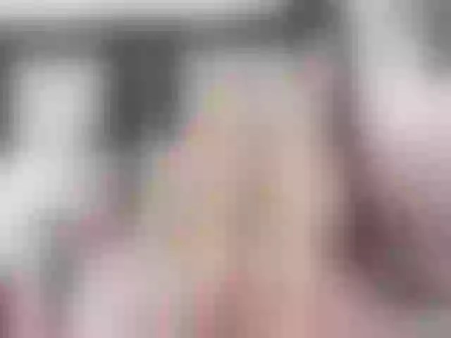 Live sex webcam photo for Elliza717 #254347281