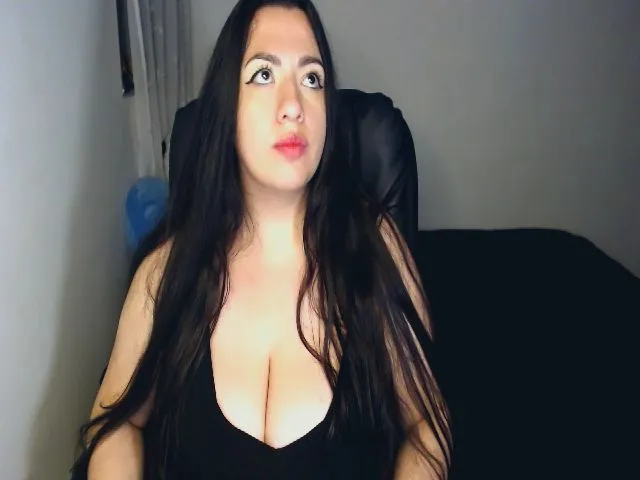 Live sex webcam photo for Hela_one #258454124