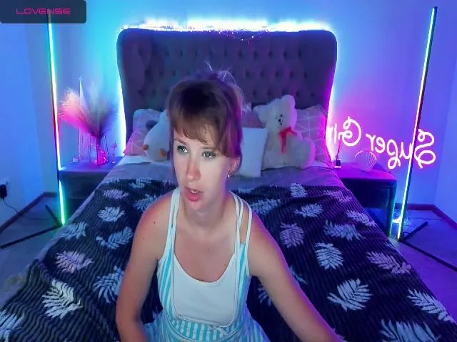 Live sex webcam photo for WhiteFoxi #256148894