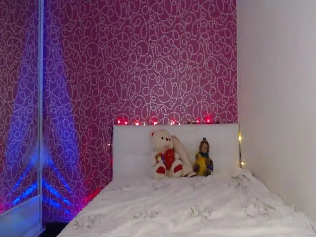 Live sex webcam photo for Neon_Candy #252513923