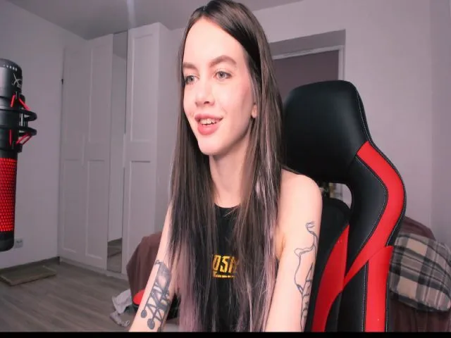 Live sex webcam photo for MyLittlePorno #254925479