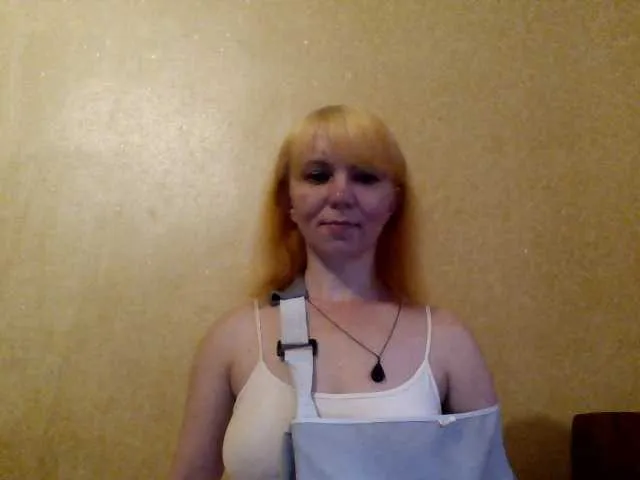 Live sex webcam photo for Oksina #241269825