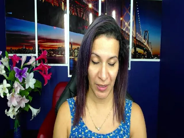 Live sex webcam photo for Infernalsexx #255521374