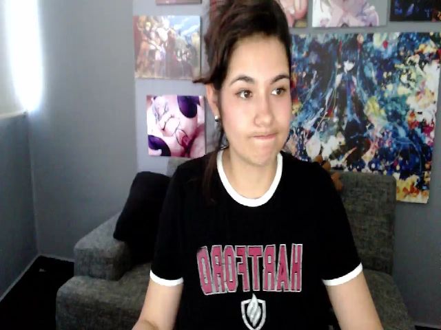 Live sex webcam photo for Jade_leon_ #254593460