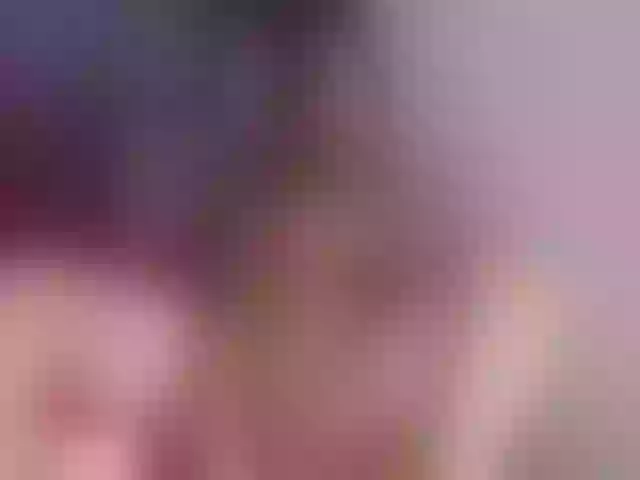 Live sex webcam photo for April_dew #256334638