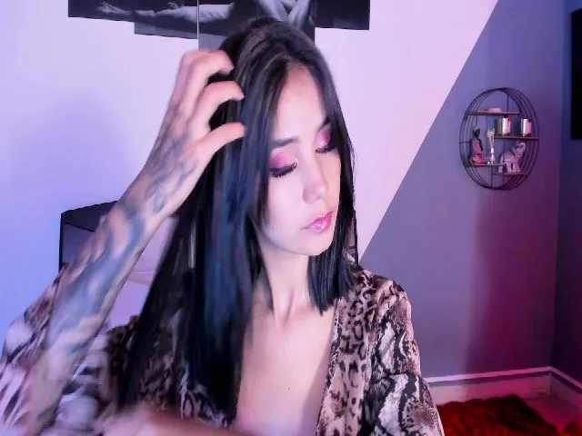 Live sex webcam photo for Candyred88 #264100122